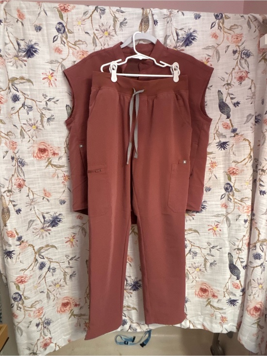 Figs Pants - Figs Rafaella (small) and bottoms (small) EUC